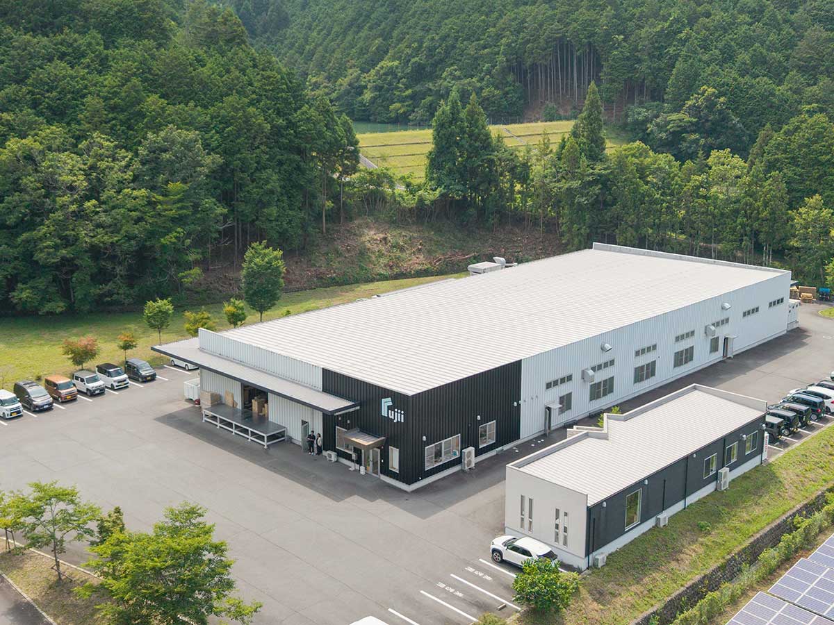 本社工場外観